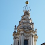 Lanternon de Borromini qui symbolise l'élévation vers le savoir