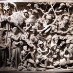 un très beau sarcophage qui rappelle le triomphe des romains sur les tribus germaniques.