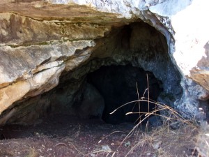 L'entrée de la grotte de Razzu Biancu
