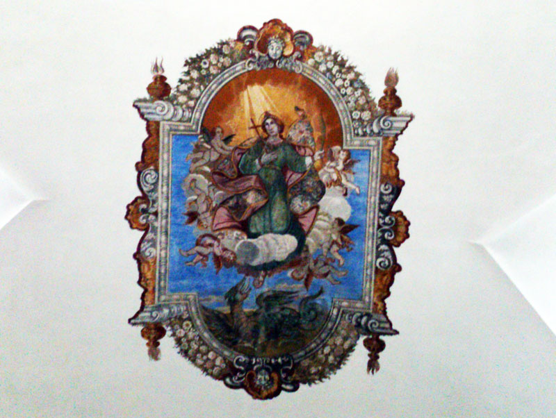 Au plafond de l'église Sainte-Marguerite